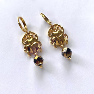 Boucles d'oreilles Scarabée doré à l'or fin perle de verre bronze