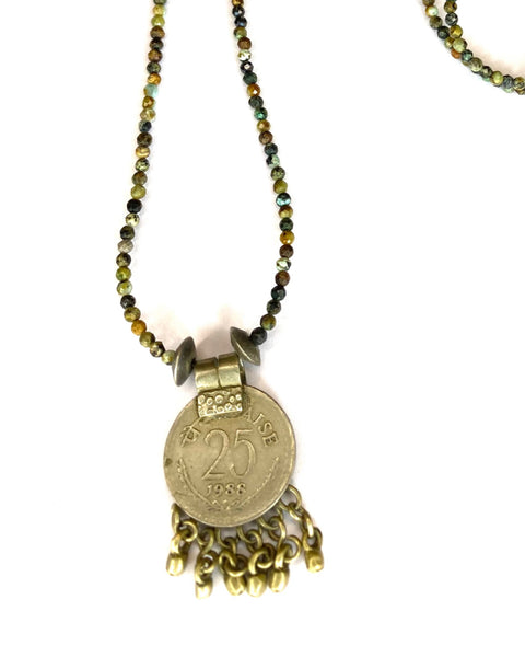 Collier Turquoises africaine pendentif pièce indienne argenté