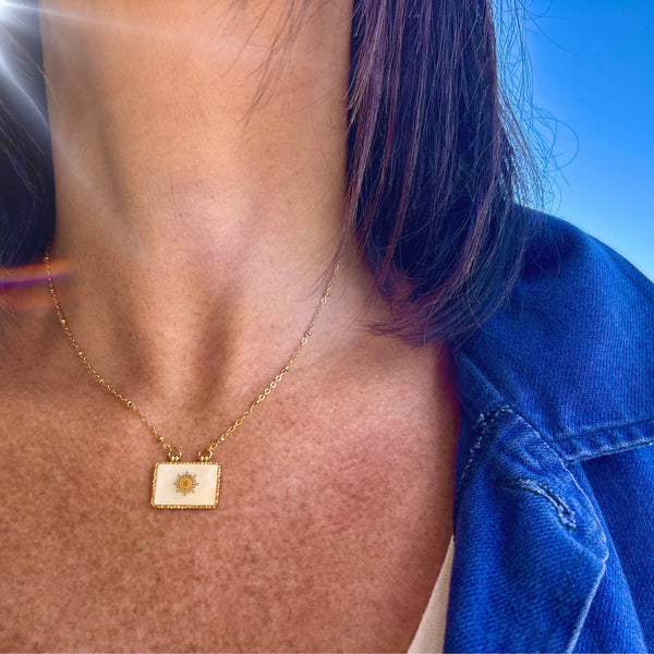 Collier chaine et pendentif nacre