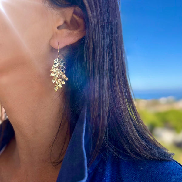 Boucles d'oreilles feuilles martelées avec chaîne