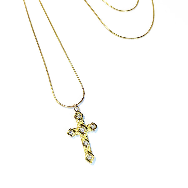 Collier Long chaine serpent  croix doré et strass