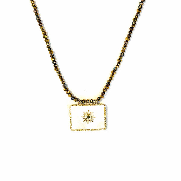 Collier perles de verre pendentif en nacre