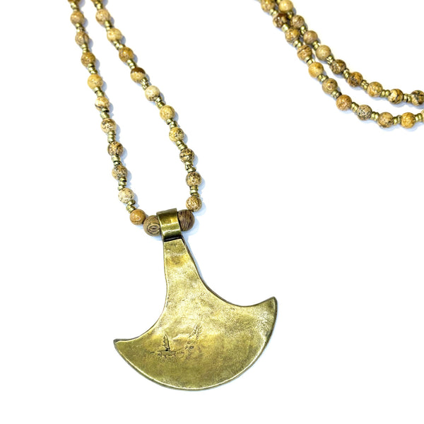 Collier perles Jaspe africaine et pièce ethnique bronze