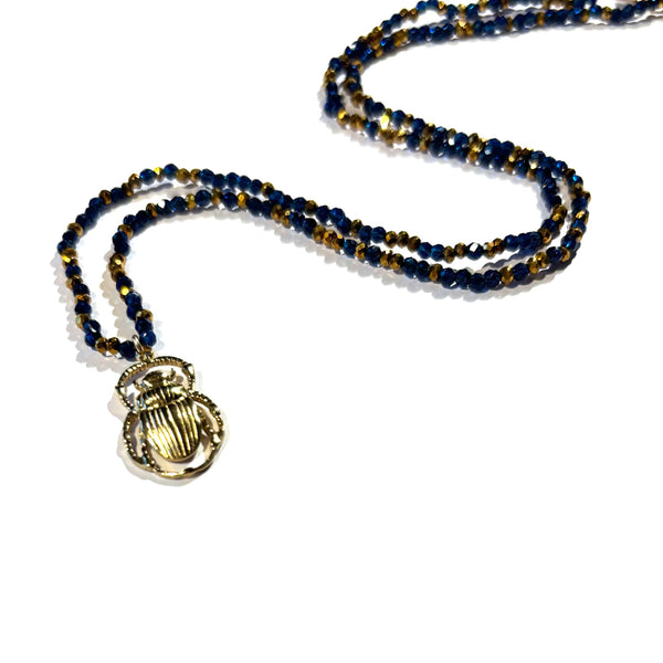 Collier lapis lazuli et scarabée