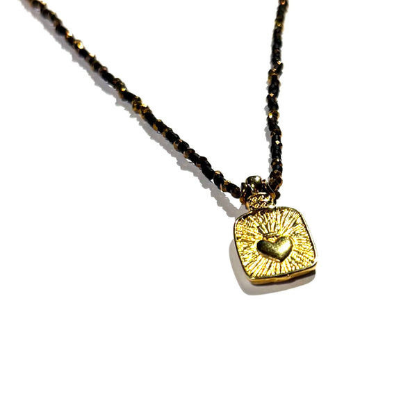 Collier miyuki noir perles de verre doré pendentif ex voto