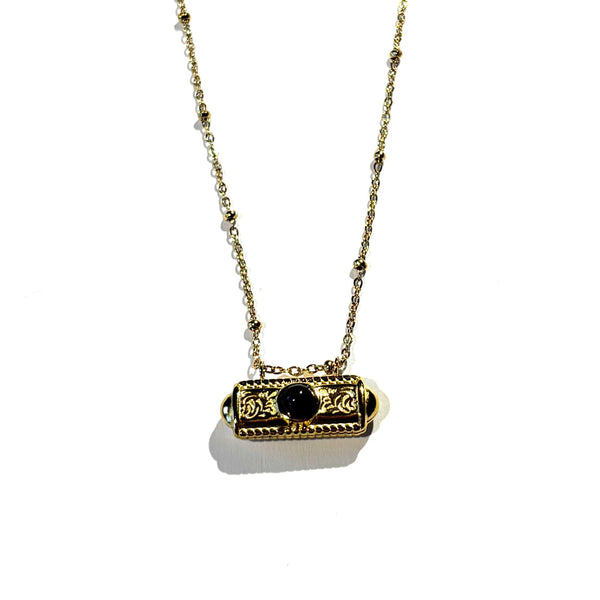 Collier amulette onyx noir