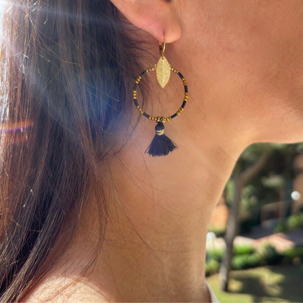 Boucles d'oreilles Pompon noir