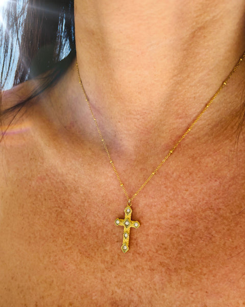 Collier Croix doré et strass