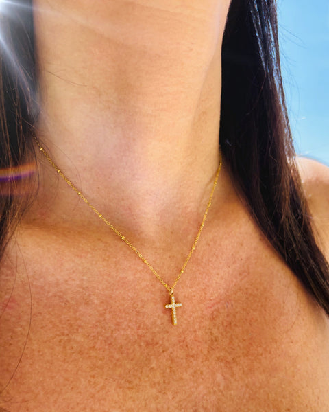 Collier petite croix strass