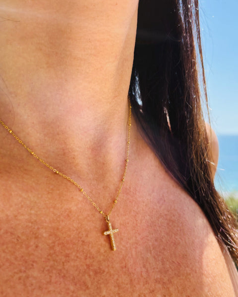 Collier petite croix strass