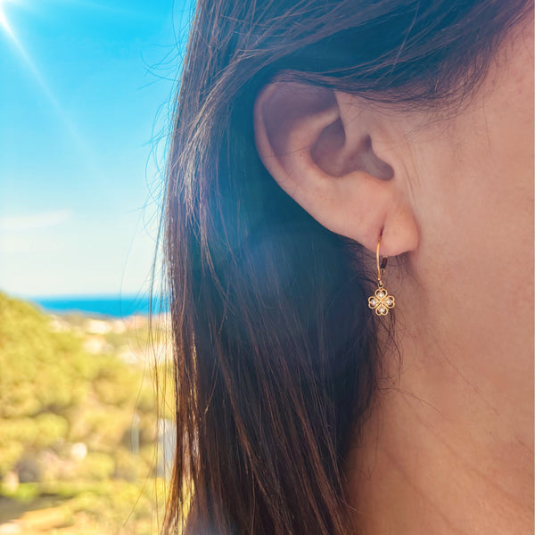 Boucles d'oreilles trèfle et strass